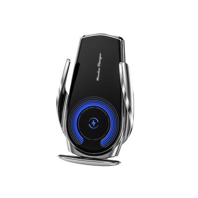 China Smart Auto Clamping Car Mobile Phones Fast Wireless Charger Stand Magnetic Charging for sale