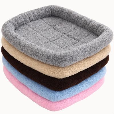 China Dog Kennel Lambswool Cat Mat Stocked Beds and Accessories Cushion Winter Small Warm and Large Pet Supplies Dog Bed for Sleeping for sale