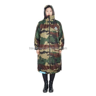 China Custom Long Sleeve Raincoat Robe Camouflage Changing Long Robe Camouflage Dry Coat for sale