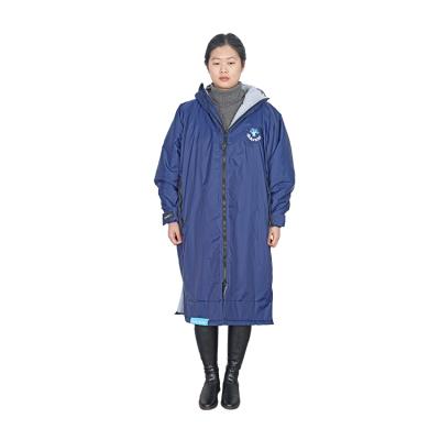 China Waterproof Custom Waterproof USB Heating Clothes Changing Robe Dry Robe Keep Warm Coat for sale