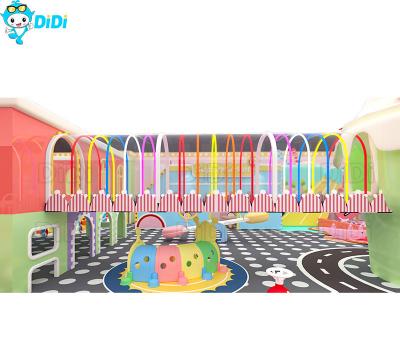 Cina Commercial Candy Themed Castle Children Softplay Indoor Playground in vendita