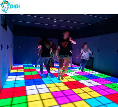 China Wasserdichtes aktives Spiel Led Floor Interaktives Rgb Led Floor Spiel 30*30cm Led Tanzboden zu verkaufen