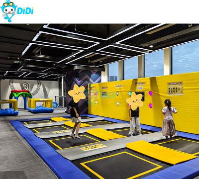 China Fábrica que suministra a los niños Espacio de diversión infantil Juego suave Parque de recreo interior Trampolín en venta