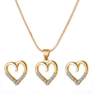 China Other Hot Sale Fashion Heart Diamond Stud Earrings Gold Necklace Set Women Jewelry Set for sale