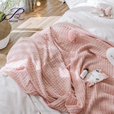 China Anti-pilling 100% Hypoallergenic Cable Knit Cotton Throw Blanket Pompoms Fringe Summer Solid Blanket for sale