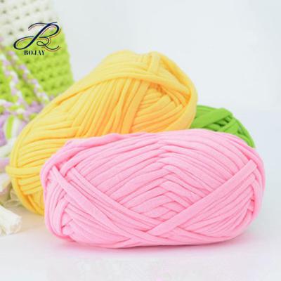 China Hot Selling Thick Yarn Fancy Yarn Chunky Tops China Supplier Chunky T-shirt Fabric Pretty To Yarn Hand Knitting Yarn For Extreme Crochet Blanket Pattern for sale