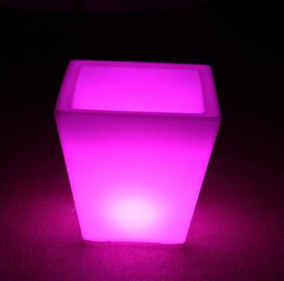 China Modern garden flower pot LED light up outdoor furniture / hot sale large size illuminated led flower pot for sale