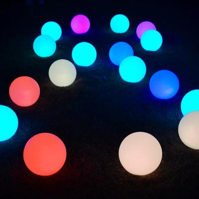 China Hotel Swimming Pool LED Mood Light Waterproof Floating Led Luminous Pool Ball Light for sale