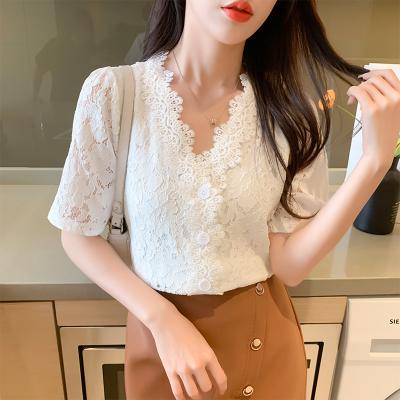 China 2021 Summer New Retro Style French Cavity V-Neck Short Sleeve French Cavity Women's White Lace Shirt Anti-Shrink Lace Top Design Top for sale