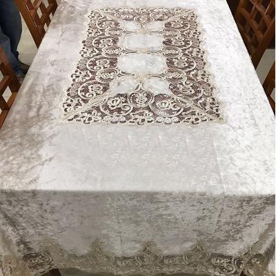 China Beaded Best Selling Modern White Round Velvet Table Cloth for sale