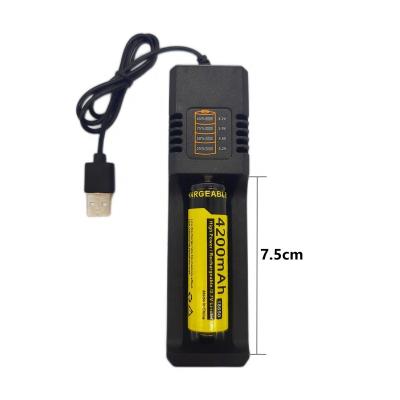 China Video Game Player 3.7V-4.2V lithium battery universal single slot smart light display flashlight battery charging USB charger for sale