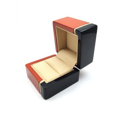 China Protect High Quality Custom Luxury Wooden Jewelry Ring Box Packaging for sale