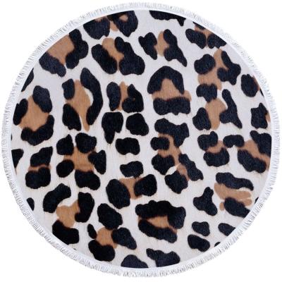 China Leopard Print Microfiber Beach Towel Double Sided Skin Friendly Durable Hypoallergenic Bath Towel for sale