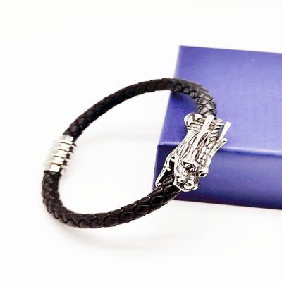 China Vintage Men's Bracelet Dragon Head Pu Braided Jewelry Men's Bracelet Casual/Sporty Lucky Wealthy Bracelet Magnet Buckle for sale