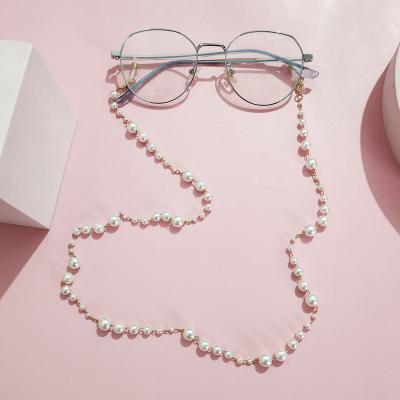 China 2022 Fashion FASHION Face Metal Stand Masking Accessories Bead Eyeglass Chain Necklace Stand Glass Bead Masking Chain for sale