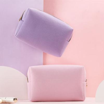 China Luxury Custom Organic Cotton Travel Cosmetic Bag Girls Make Up Zipper Pouch Small Canvas Cosmetic Bag for sale