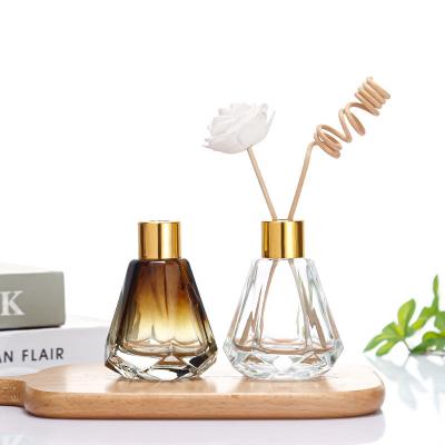 China Aromatherapy Essential Oil Glass Bottle Decoration Glass Cosmetic Home Aromatherapy Bottle for sale