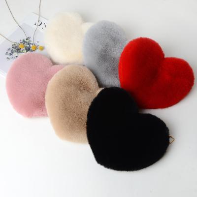 China 2022 Waterproof Plush Heart Dropshipping Shoulder Bags Ladies Handbags Women Chain Purses and Purses for sale