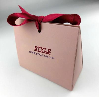 China Recyclable Custom Gift Boxes Triangle Shaped Cardboard Chocolate Packaging Box for sale