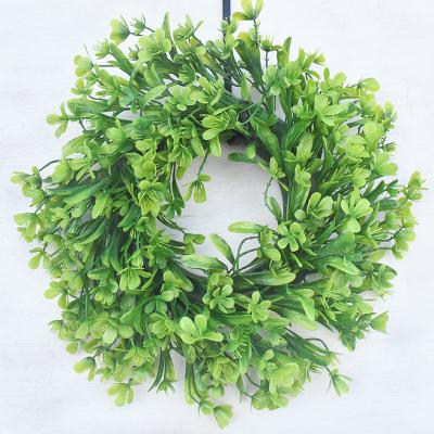 China Home Decorative Green Wreath Spring Christmas Greenery Wreath Artificial Boxwood Door Braids Wedding Wreath for sale