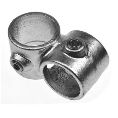 China 90D Furniture Cross Fittings Furniture Pipe Flange Fittings Galvanized Steel Pipe Fittings for sale