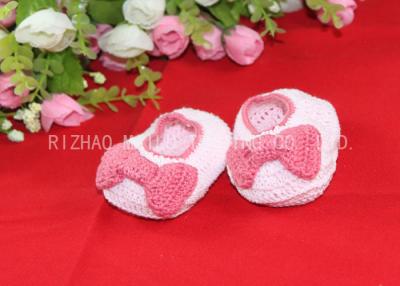 China Rosa beugt Zusatz-handgemachte Häkelarbeit-Babyschuhe für Mädchen, gestrickte Babyschuhe zu verkaufen