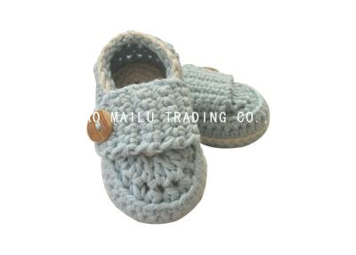 China Frühlings-graue Babyschuh-waschbare gestrickte Baby-Turnschuhe mit Schuh-Stecker zu verkaufen