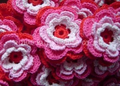 China Applikation Multilayers handgemachte gestrickte Multicolors-Häkelarbeit-Blumen für Hüte zu verkaufen