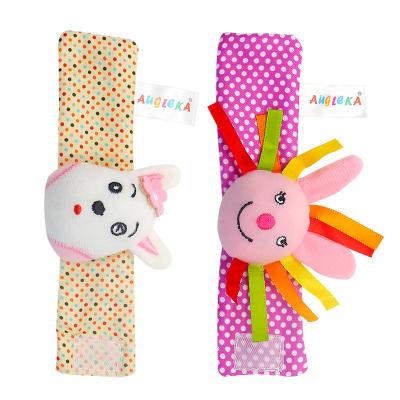 China 2021 NEW Eco-friendly Baby Cartoon Wrist Band Rattle Animal Socks Set 4 Pack Baby Plush Toys for sale