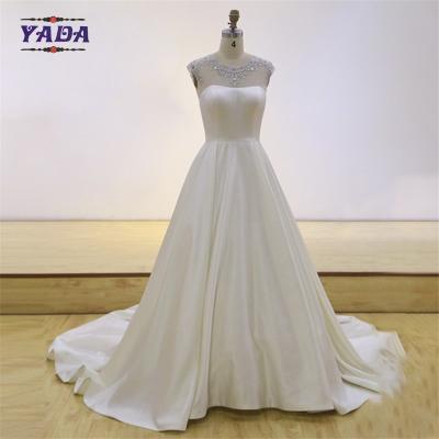 China Elegante Ausziehung aus Stoff aus Satin, Bodenlänge, Liebesmuster, Hochzeitskleid, Brautkleid. zu verkaufen