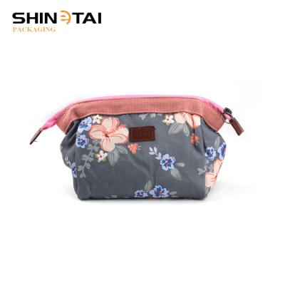 China Mode Großkapazität Reise Make-up-Tasche Kosmetik-Tasche zu verkaufen