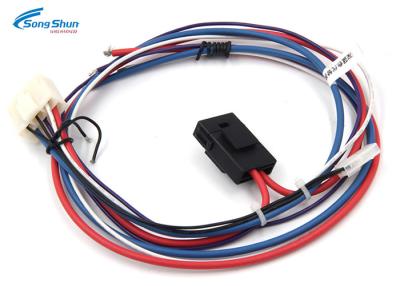 Chine Assemblée de cuivre nue 6Pin - fusible de harnais électrique du connecteur 2Pin 5A de l'ampère 4.14mm à vendre