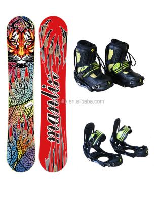 China Wood / Fiberglass / Rubber / PE Three Axle Plastic Hot Sale Snowboard Winter Snowboard for sale