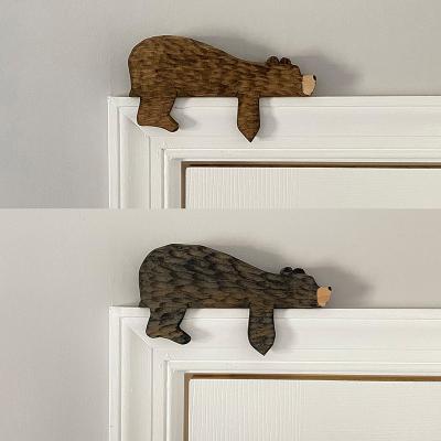 China Other Interesting Animal Brown Bear Door Top Decoration Cartoon Hanging Door Frame Topper Wooden Bear Decoration for sale