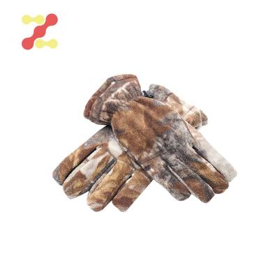 China Soft Anti-Slip Touch Screen Camouflage Hunting Gloves For Winter for sale