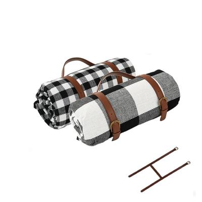 China Foldable Stain Thickened Leather Strap Picnic Mat Outdoor Camping Hiking Hiking Mat Picnic Moisture-Proof Cloth for sale