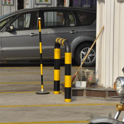 China Exterior Steel Galvanized Black Yellow Paint Anti Reflective Powder Coated Car Parking Barrier Post for sale