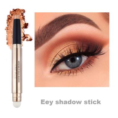 China Wholesale waterproof sombra ojos shimmer pigmented eye shadow pen eye shadow stick top for sale