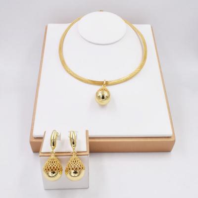 China TRENDY Classic Pearl Wedding Jewelry Set High Quality Dubai 24K Gold Necklace Earring Set For Women NT0091 for sale