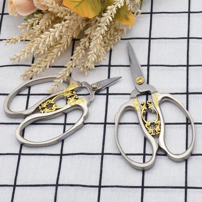 China Fabric /Sewing Shears Best Selling Alloy Cutters Retro Home Sewing Fabric Cutting DIY Tools for Nailing Scissors for sale