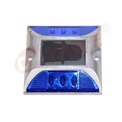 China PC+PP Led Solar Road Stud Aluminum Solar Reflector Road Stud Lights DD01 Strobe Warning Light for sale