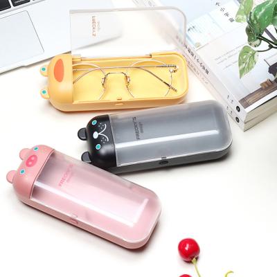 China 2021 Unique Custom Cute Animals Glass Sunglasses Case Plastic Clear Box For Kids Girls for sale