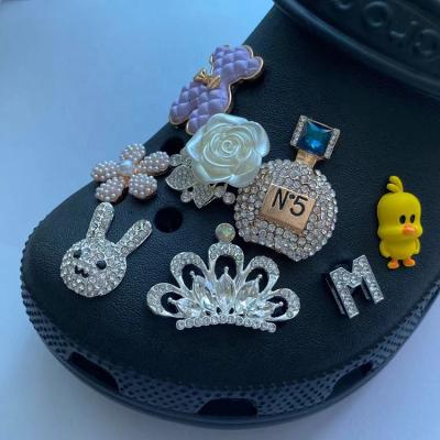 China Custom Designer Premium Clog Charm Metal With Diamonds Shoe Charms Customized Luxury Shoe Charm For Croc Shoe Sandal Slipper for sale