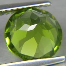 China Natur grüner Peridot-lose Edelsteine rund mit Brillantschliff zu verkaufen