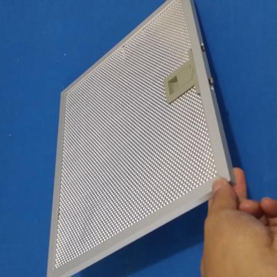 China Hotel Made In Porcelain Kitchen Air Range Hood Parts Grease Filter for sale