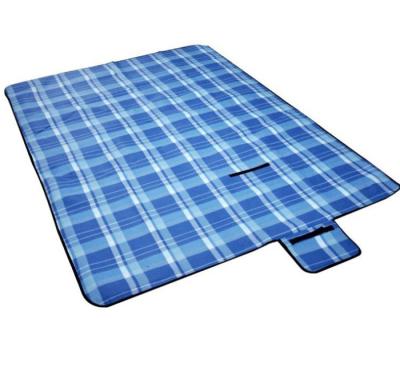 China Wholesale QUICK DRY eco-friendly camping waterproof folding mat green polor fleece 130*150cm picnic beach blanket for sale