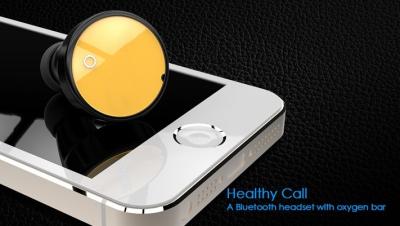 China Ultralight smart handsfree bluetooth headset with Auto power on / off for sale