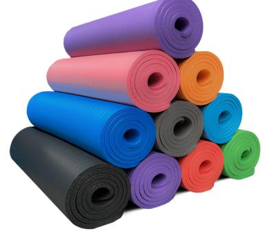 China Fitness Hot Selling Premium Fashion With Grommet Hole Nbr Fitness Yoga Mat for sale