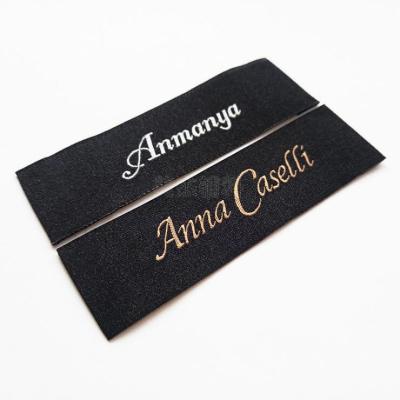 China Sustainable Custom Sewing Labels Apparel Labels And Woven Labels Center Fold Label for sale