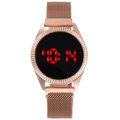 China Alarm In Action Digital Watch Couples Milanese Magnetic Electronic Watch for sale